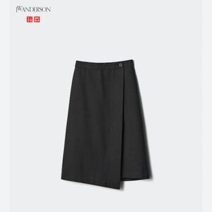 NWT Uniqlo JWA WOOL BLEND WRAP SKIRT - Black - size S